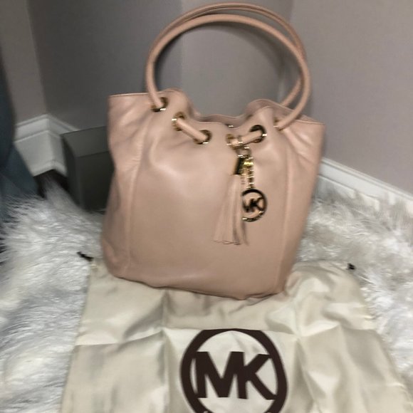 Michael Kors Blush Leather Ring Tote NWT - Picture 8 of 11